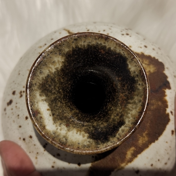 Home decor small vase rustic looking handpainted butterfly - Picture 7 of 10